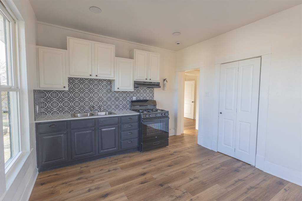 Waco, TX 76707,2220 Bosque Boulevard