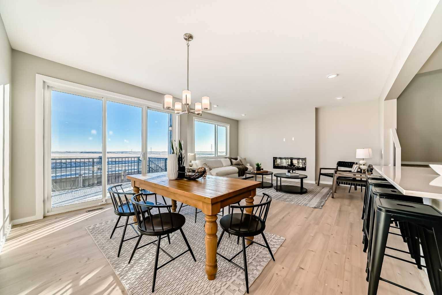 Calgary, AB T3P 2N4,72 Lewisburg Close NE