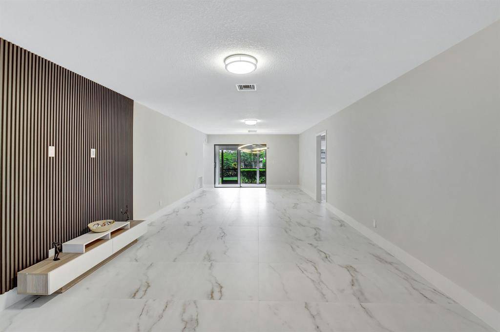 Boynton Beach, FL 33436,4724 Greentree Cir #B