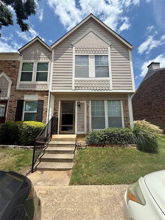 Euless, TX 76039,24 Abbey Road