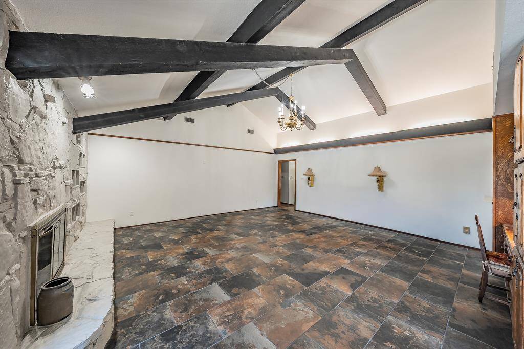 Arlington, TX 76012,2406 Drawbridge Drive