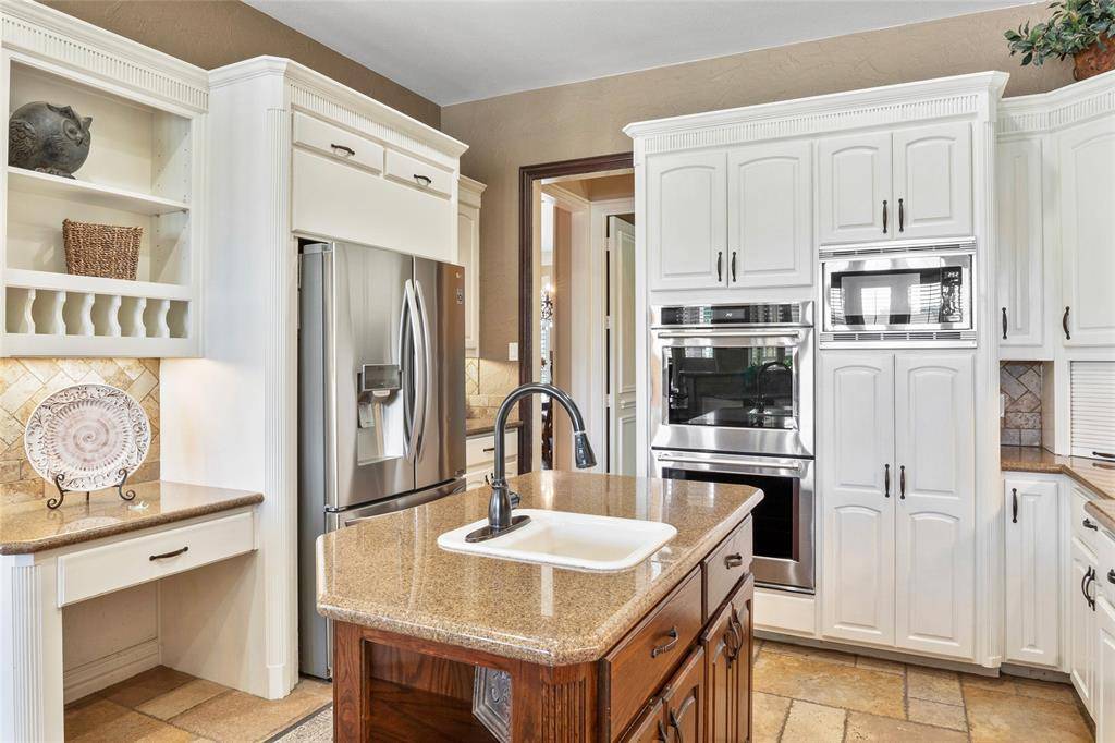 Argyle, TX 76226,419 E Hickory Ridge Circle