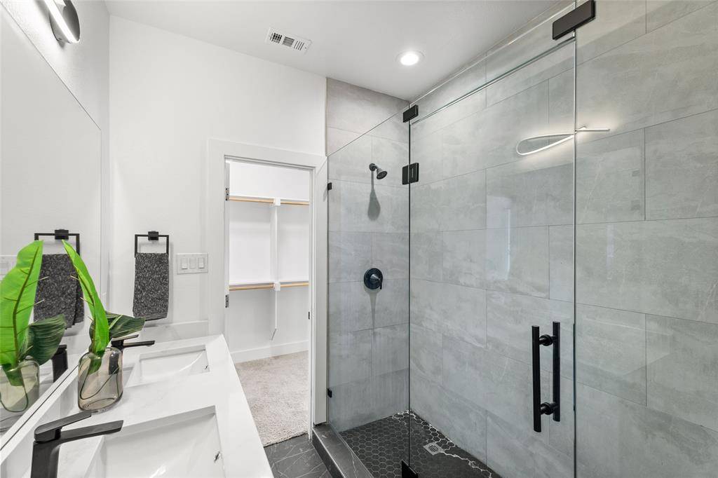 Dallas, TX 75215,3604 Wendelkin Street