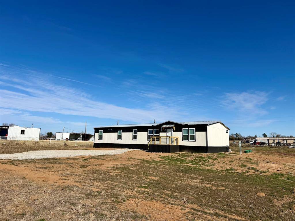 Poolville, TX 76487,215 Salt Grass Circle