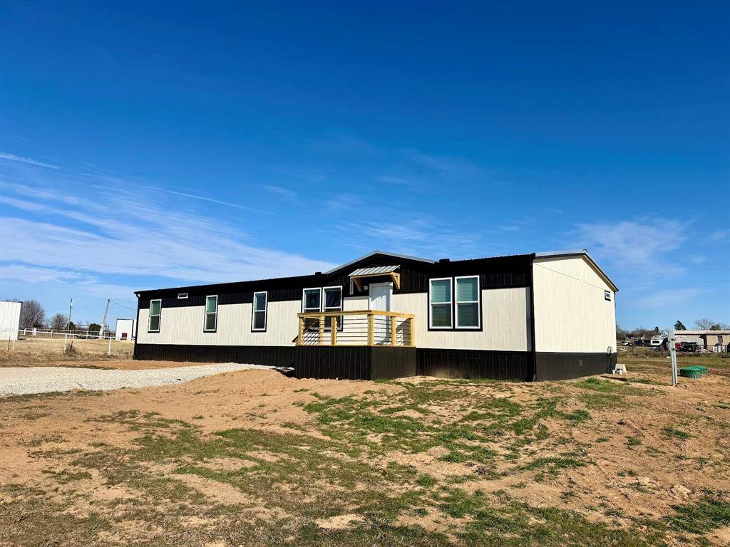 Poolville, TX 76487,215 Salt Grass Circle