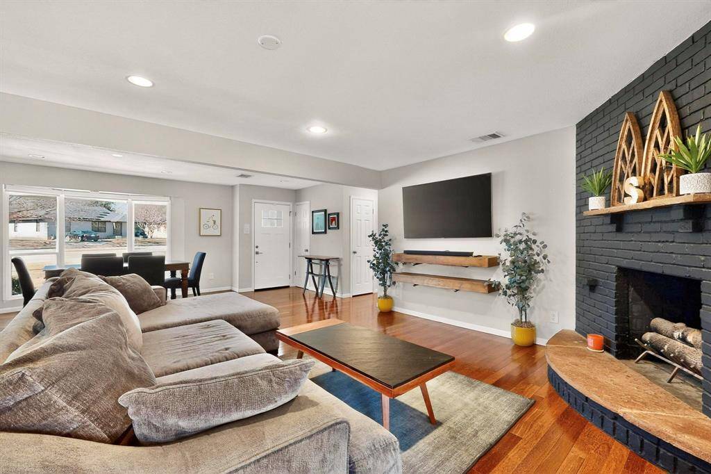 Dallas, TX 75224,766 S Manus Drive