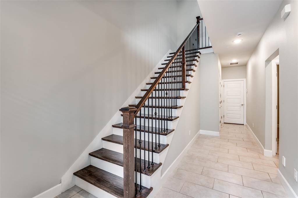 Dallas, TX 75231,8233 Laflin Lane