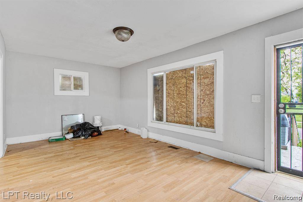 Detroit, MI 48215,2174 Springle ST ST