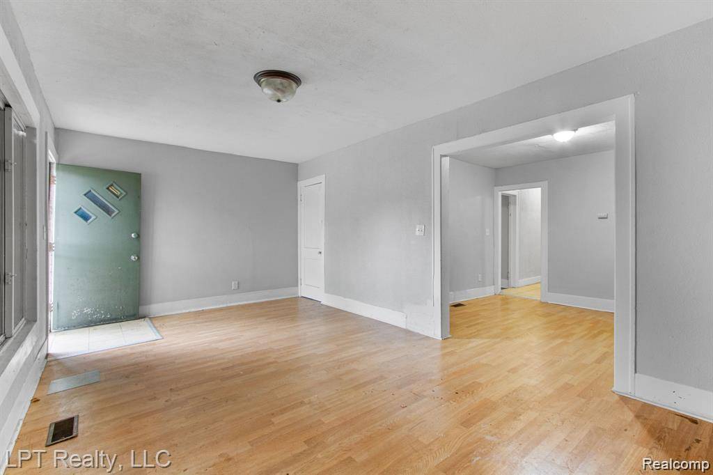 Detroit, MI 48215,2174 Springle ST ST