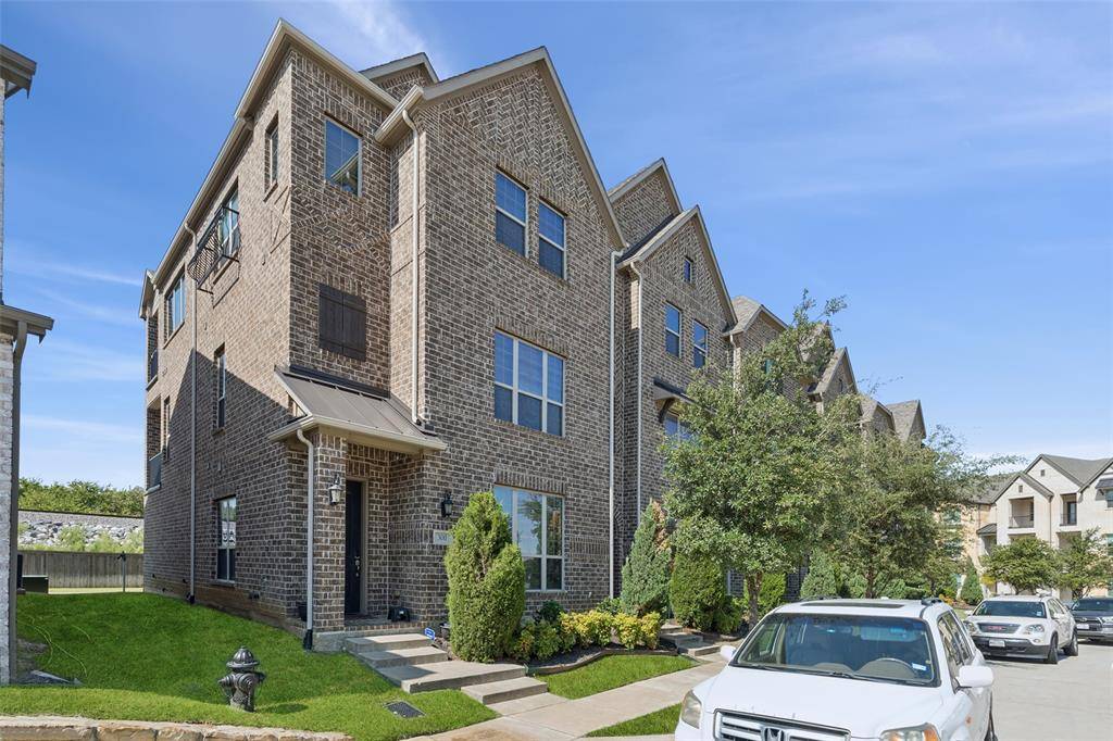 Lewisville, TX 75056,298 Almanor Street