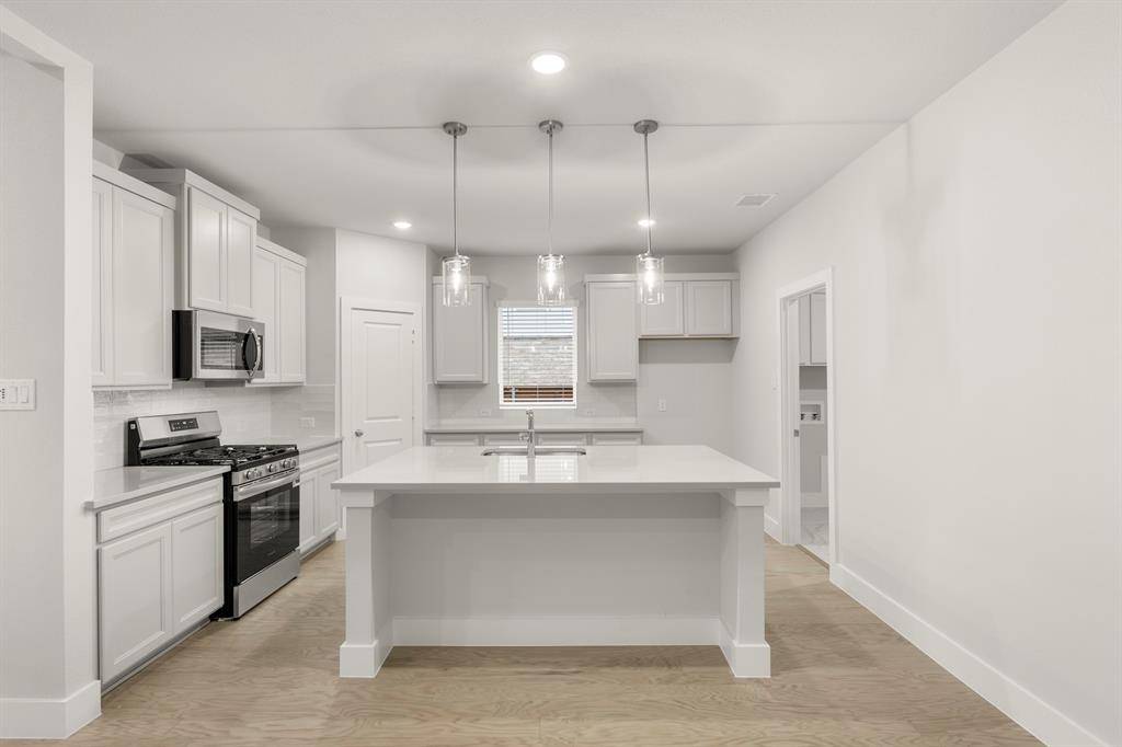 Mesquite, TX 75181,1917 Sapphire Run