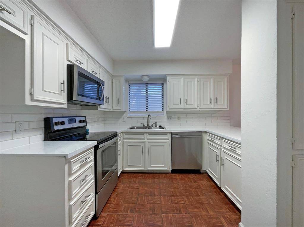 Grand Prairie, TX 75052,1617 N Bent Tree Trail