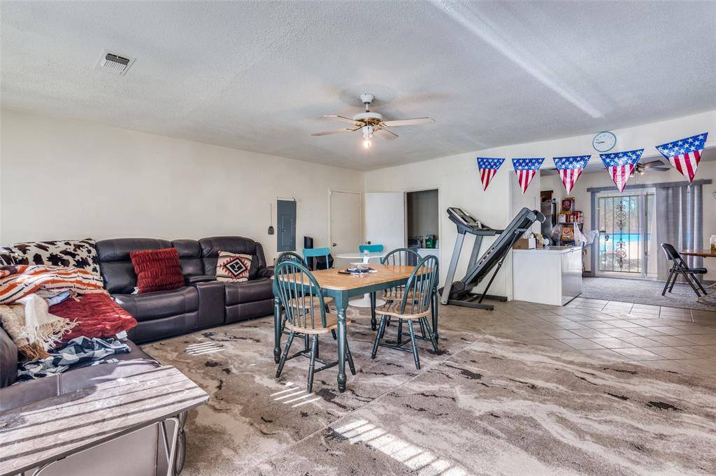 Dallas, TX 75217,6707 Atha Drive