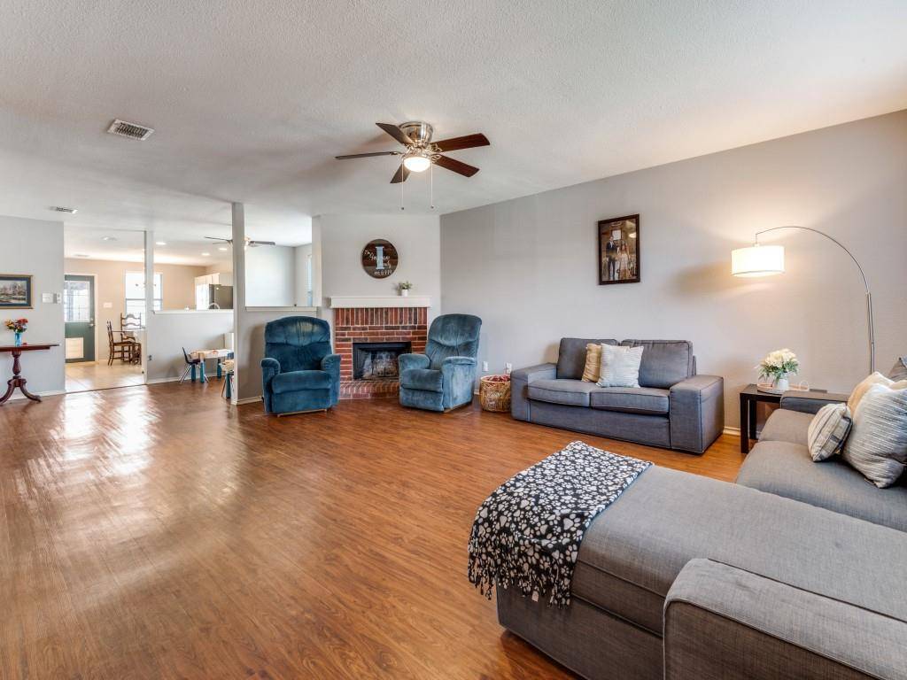 Arlington, TX 76002,8406 Beachplum Way