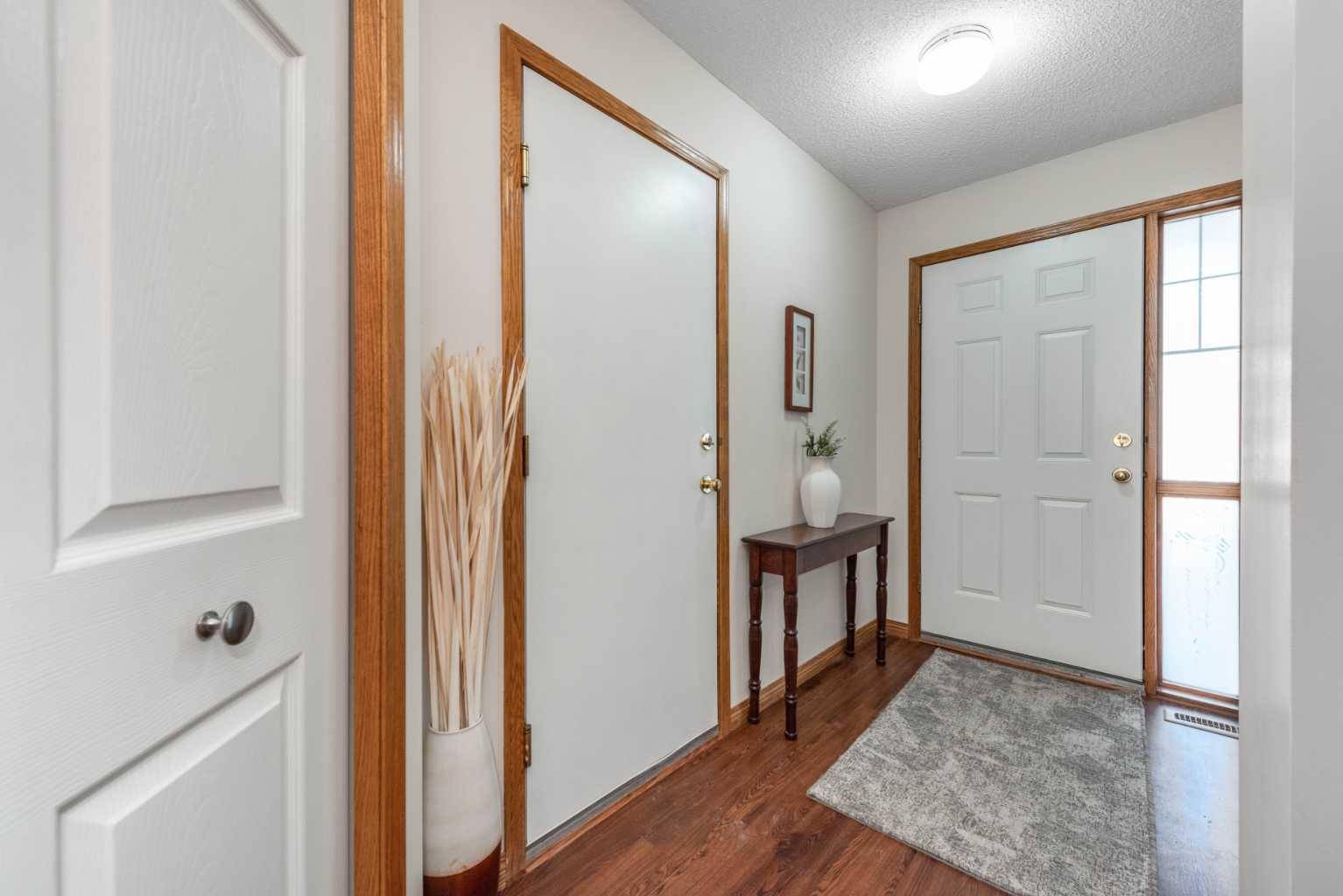 Calgary, AB T2X 3M8,3 Chaparral PT SE