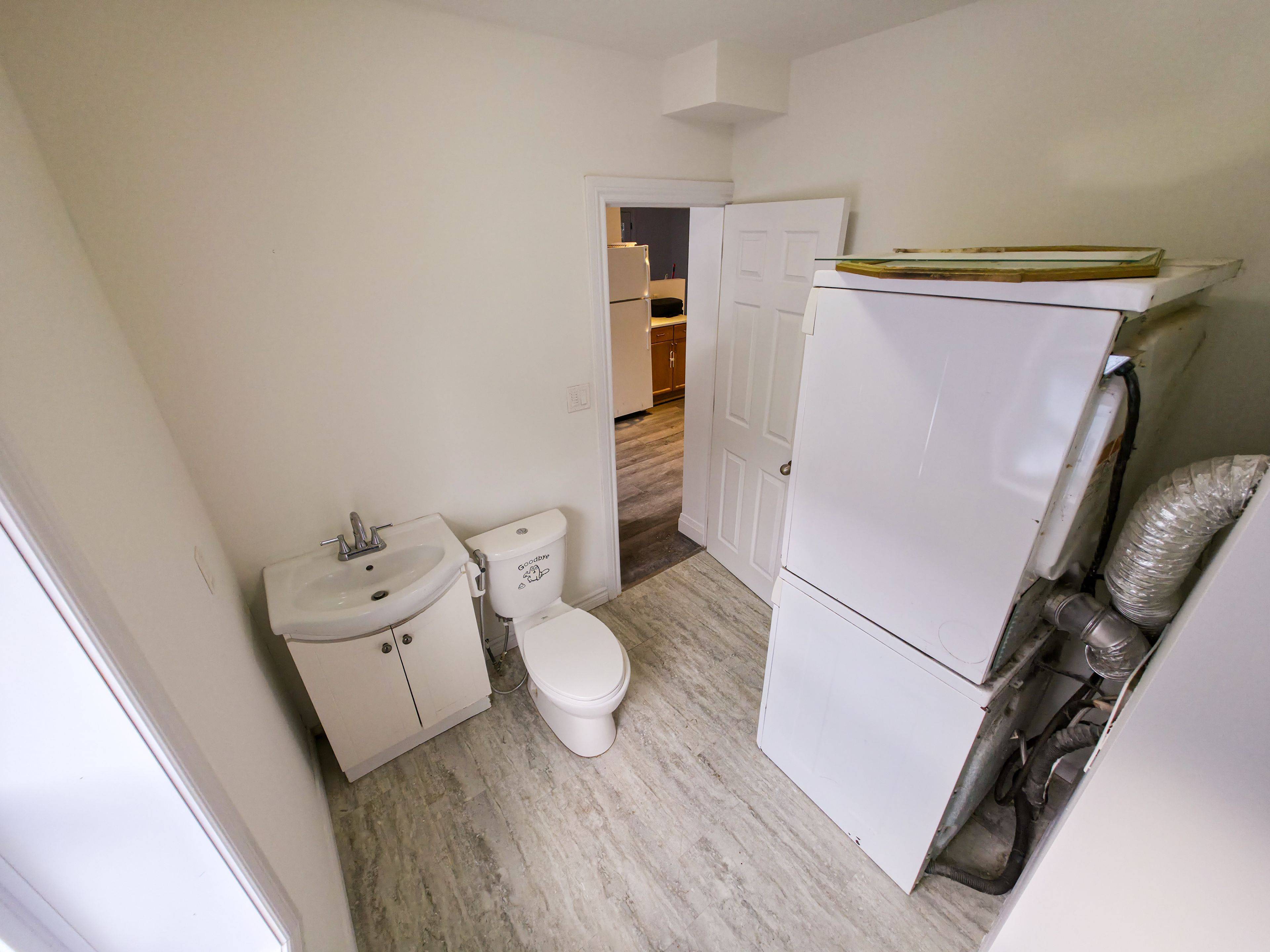 Mapleton, ON N0G 1P0,20 High ST