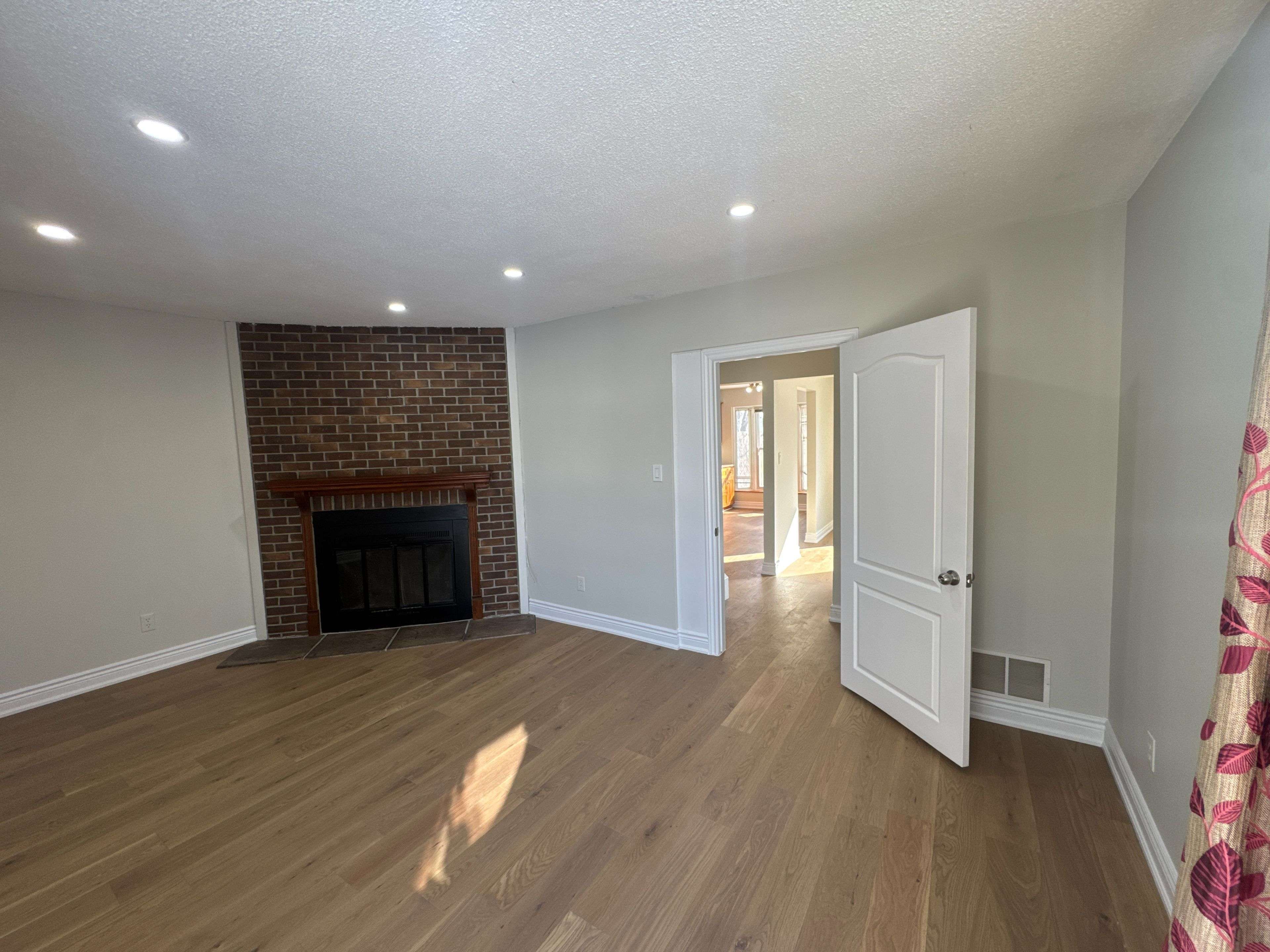 Kitchener, ON N2P 1S2,71 Pathfinder CRES