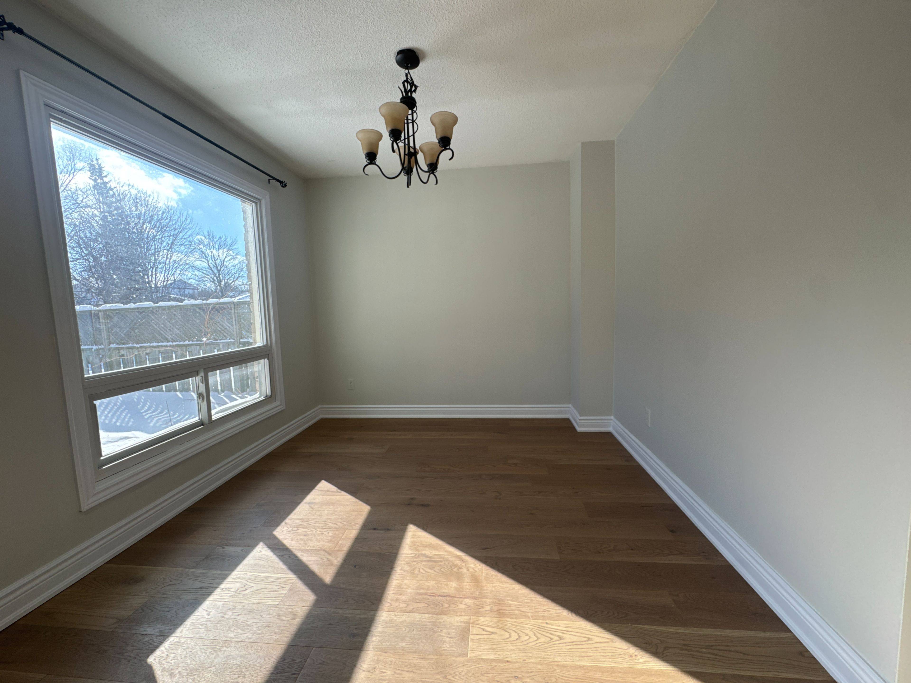 Kitchener, ON N2P 1S2,71 Pathfinder CRES