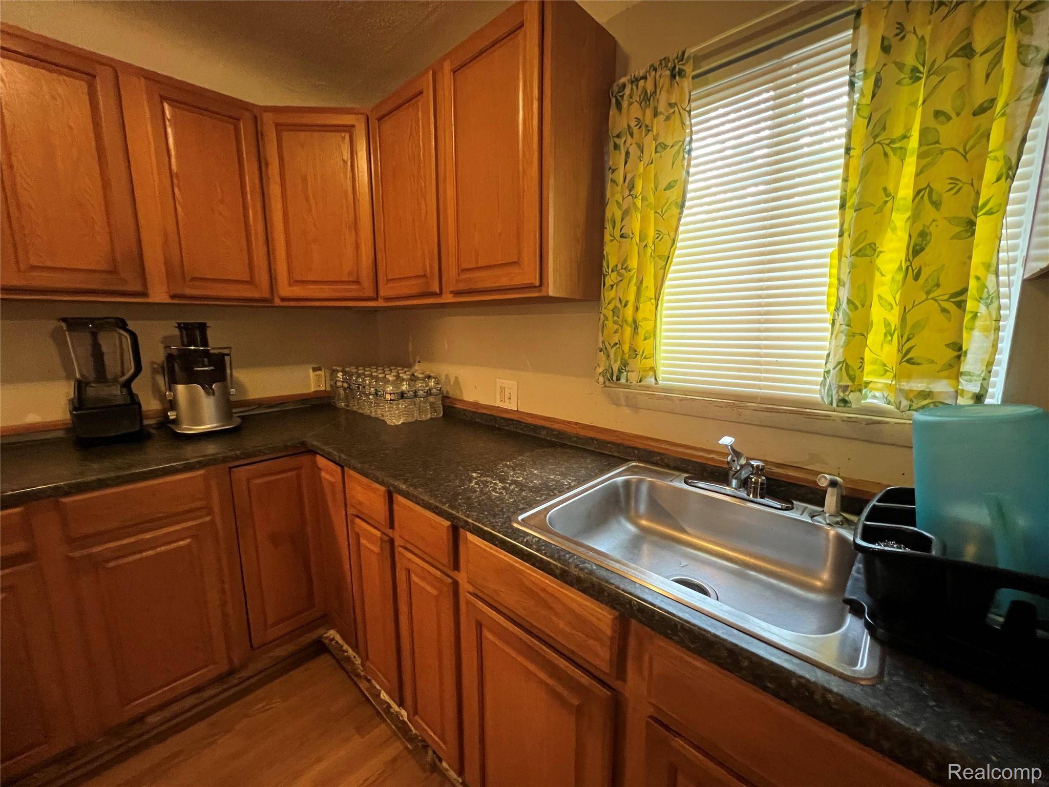 Warren, MI 48089,11406 Jackson Ave AVE