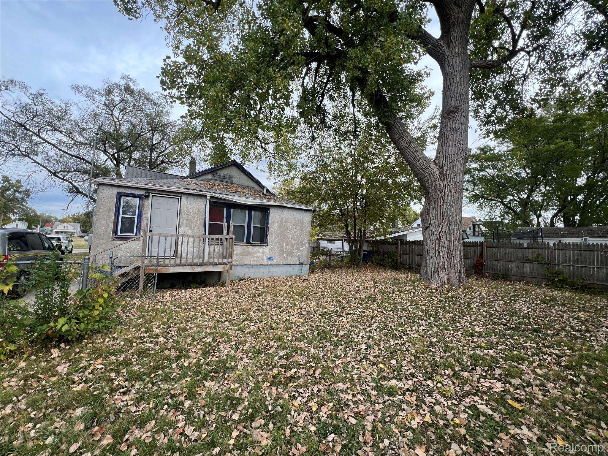 Warren, MI 48089,11406 Jackson Ave AVE