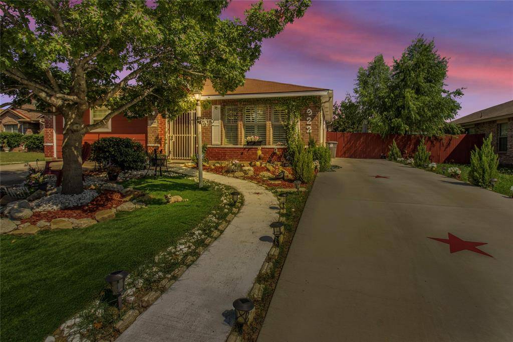 Dallas, TX 75253,922 Hannah Way