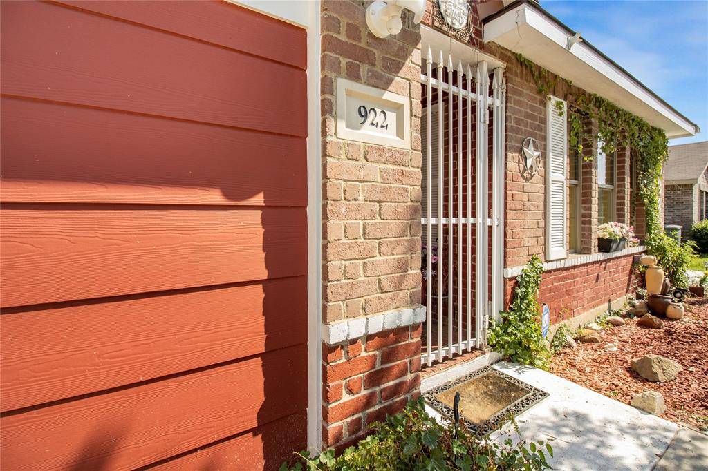 Dallas, TX 75253,922 Hannah Way