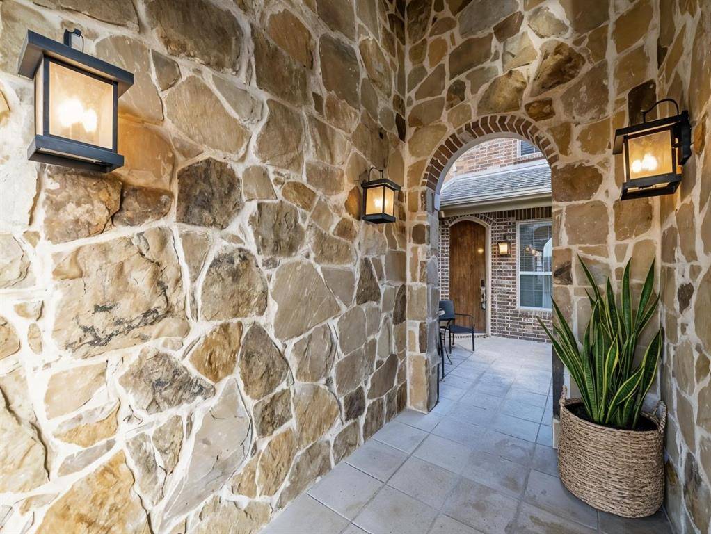 The Colony, TX 75056,2805 Walnut Creek Lane