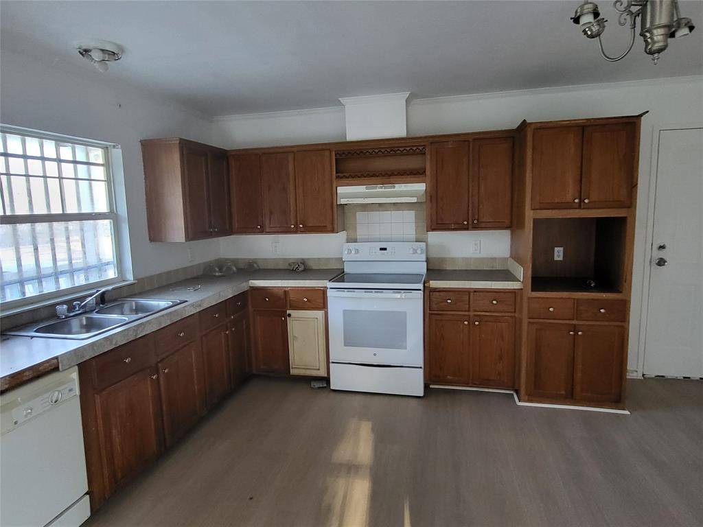 Dallas, TX 75241,5933 Tracy Road