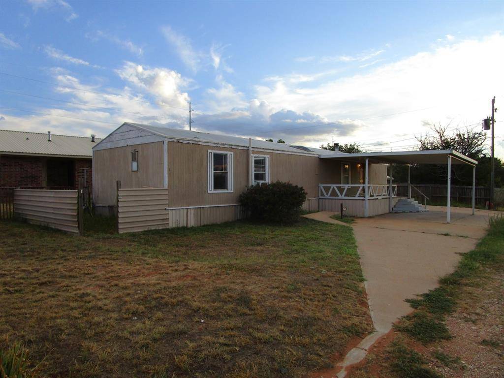 Sweetwater, TX 79556,800 Bluff Street