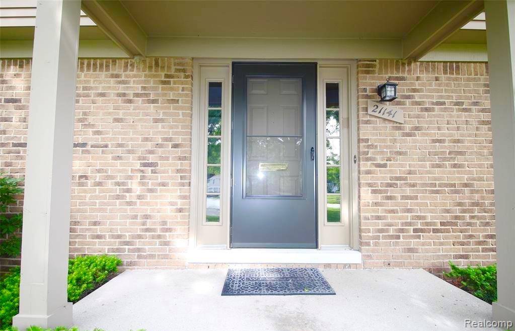 Northville, MI 48167,21141 E Glen Haven CIR