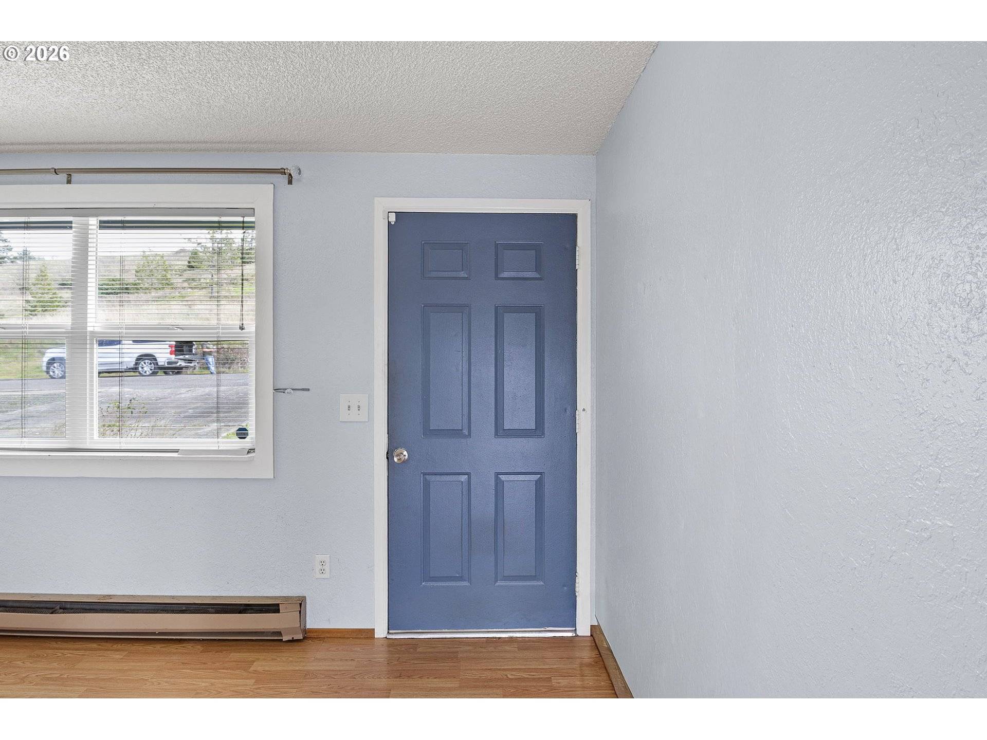 Myrtle Creek, OR 97457,186 NE SANDY TER