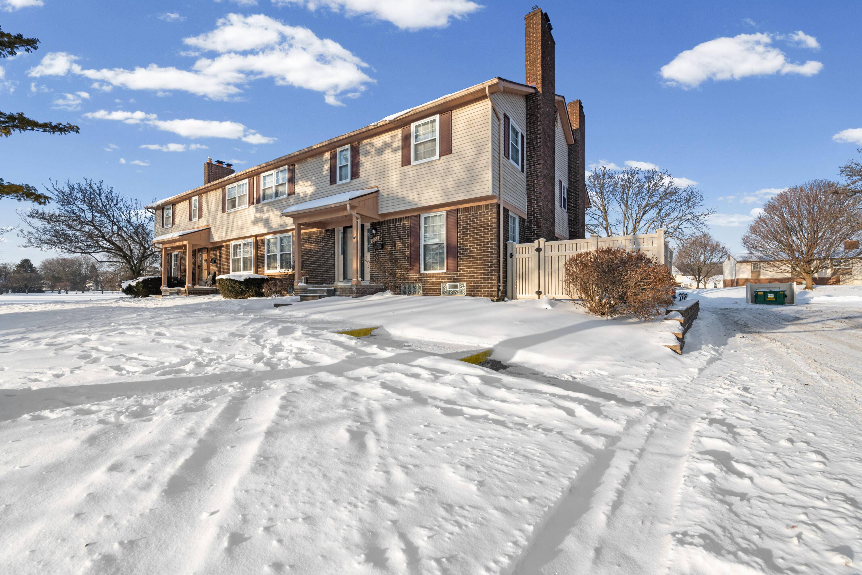 Northville, MI 48167,21053 E Glen Haven CIR