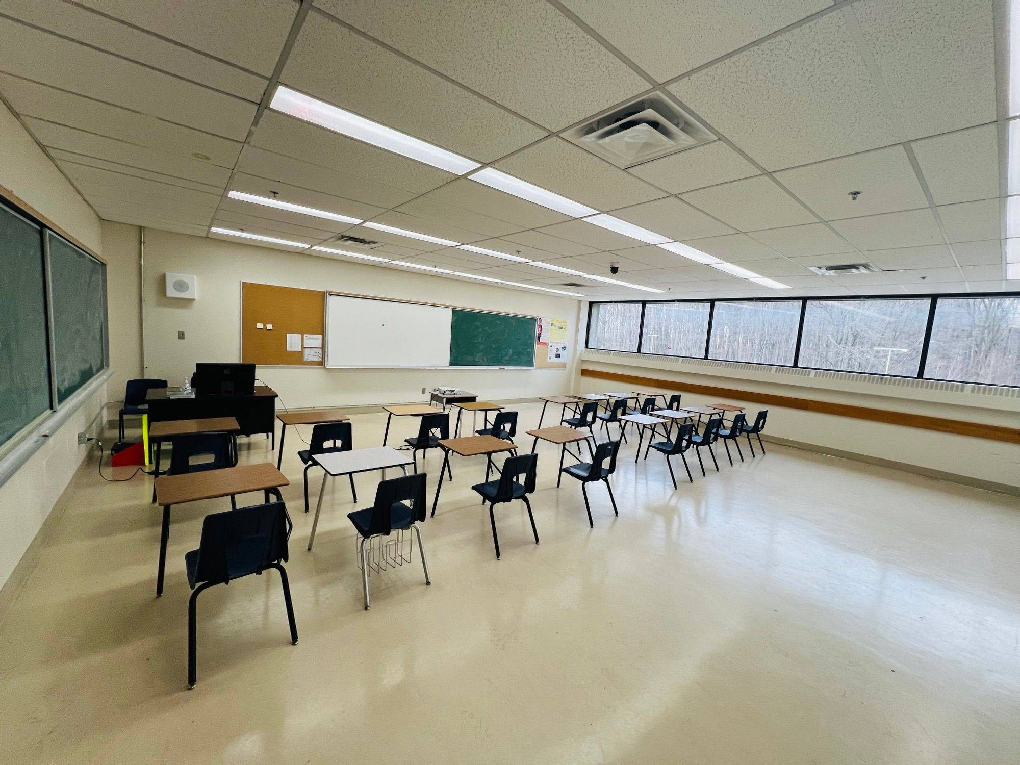 Toronto E07, ON M1S 4G2,4620 Finch AVE E