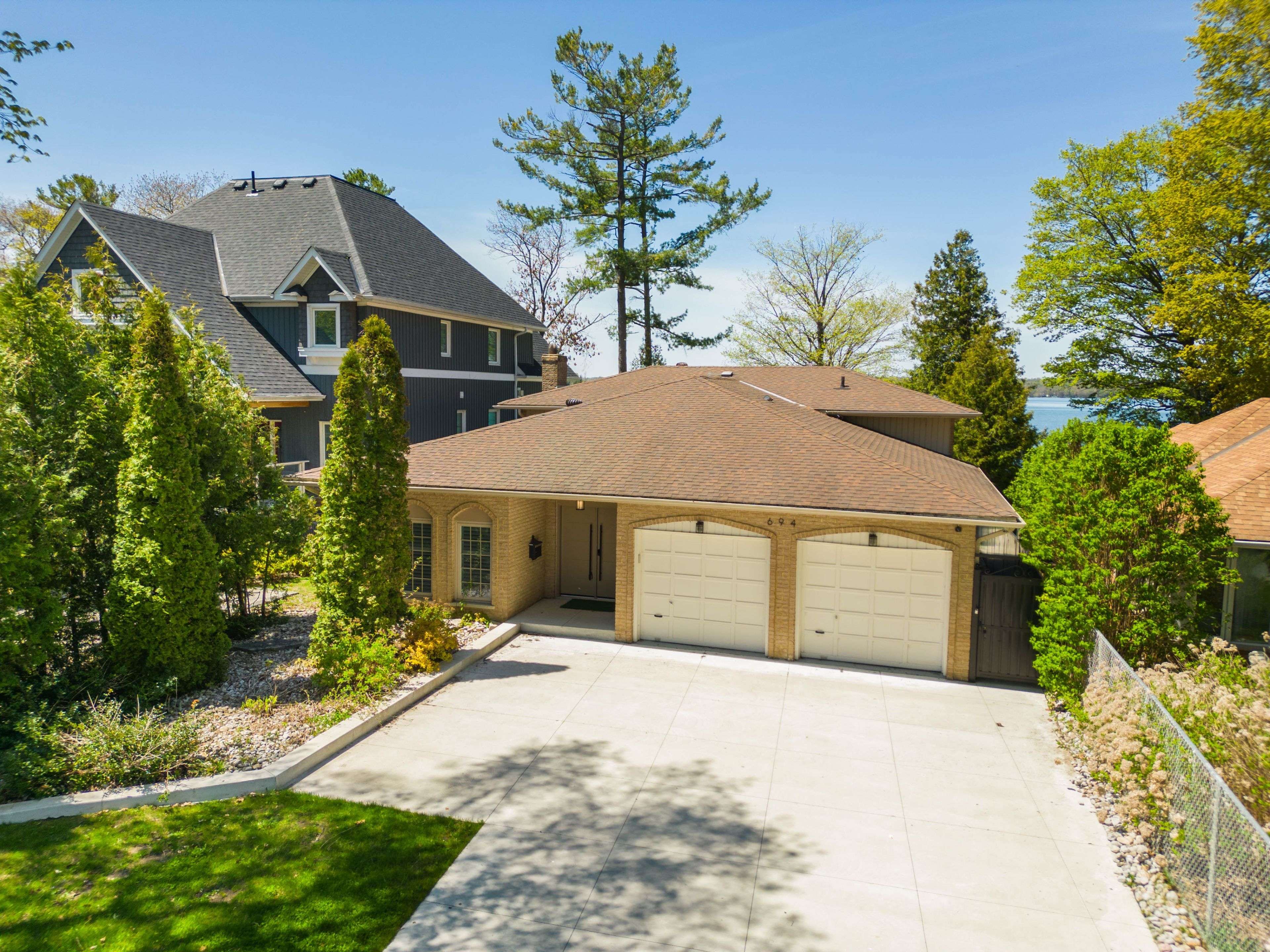 Orillia, ON L3V 6P3,694 Broadview AVE