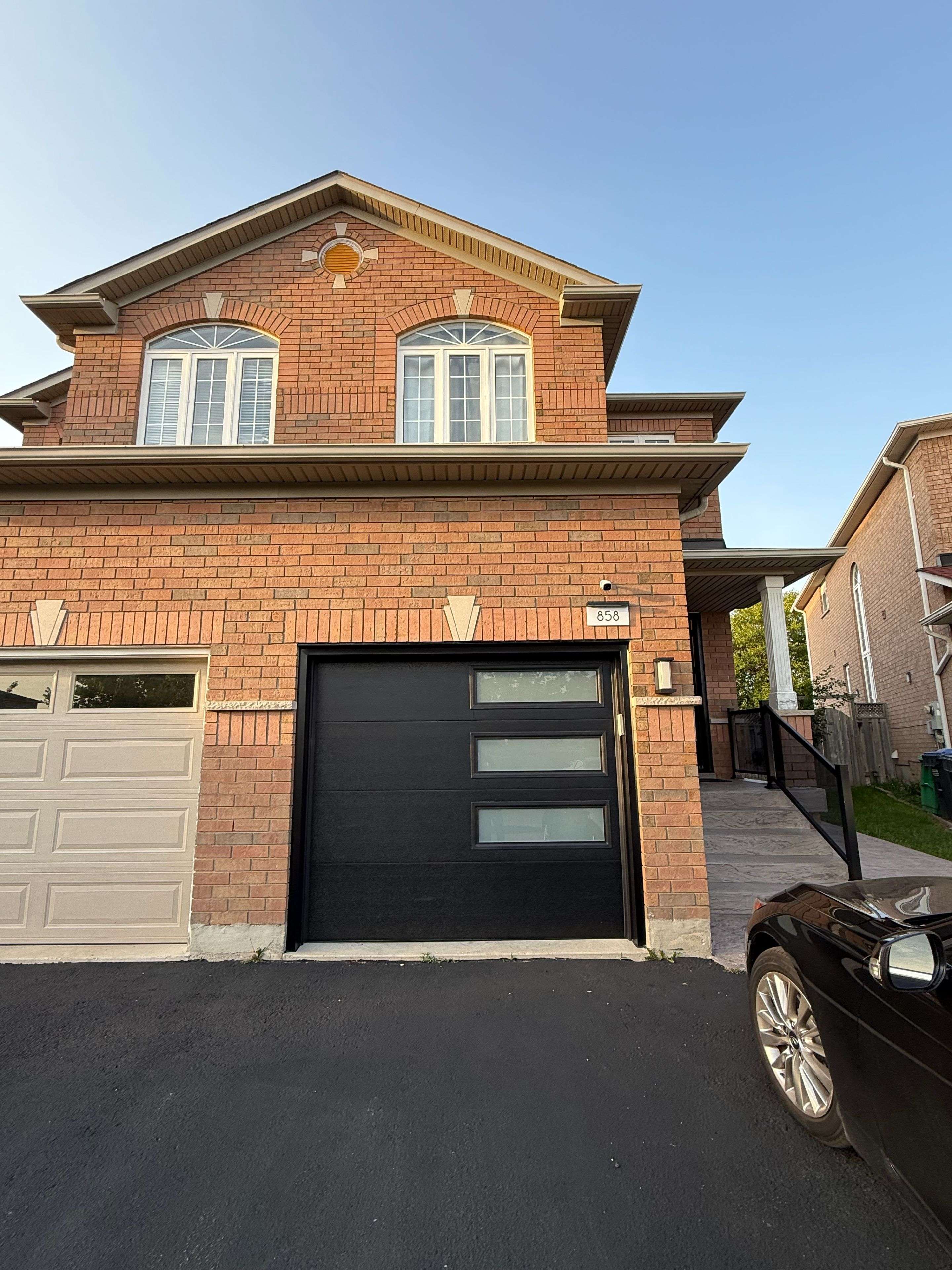Mississauga, ON L5V 2R4,858 Khan CRES #Bsmt