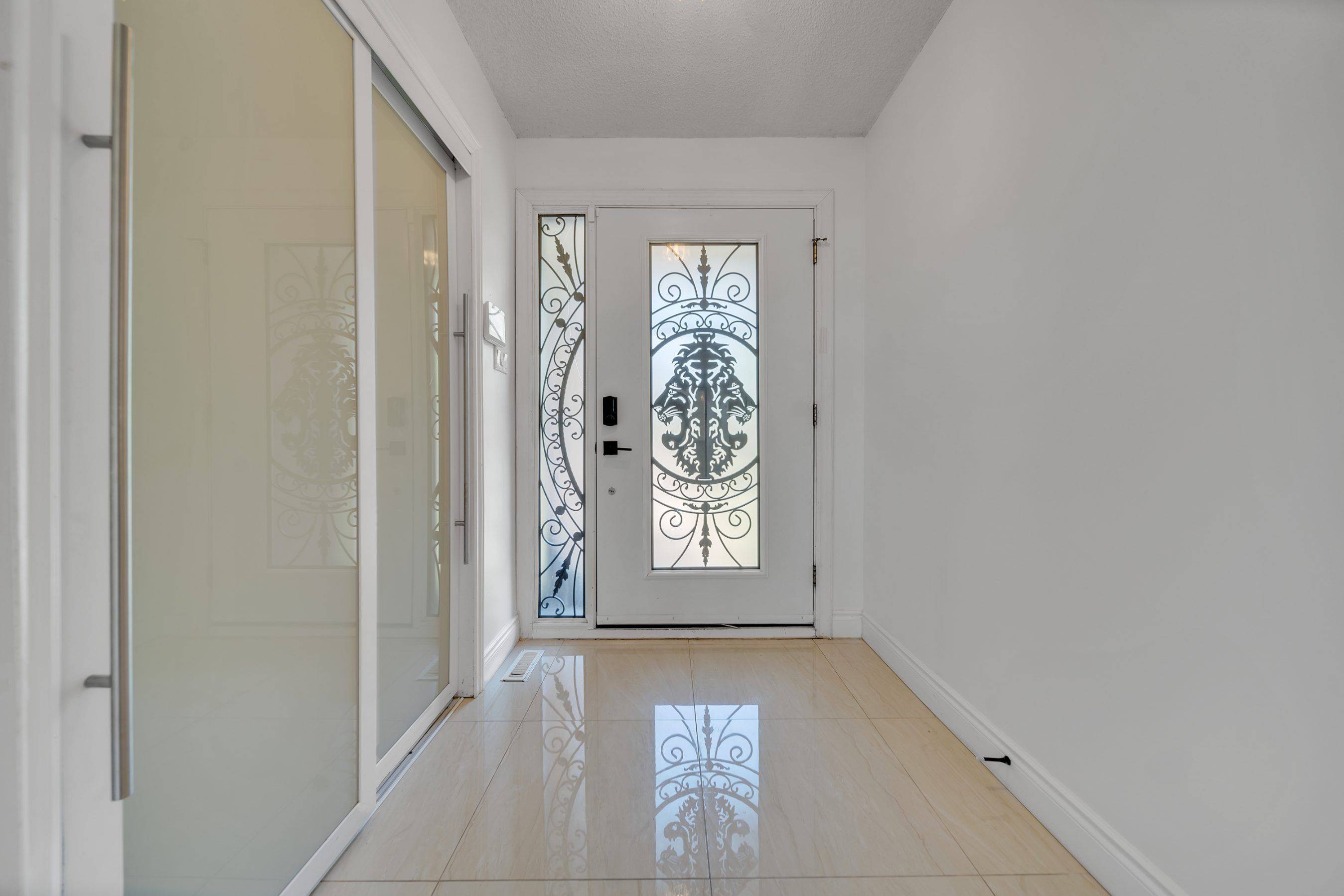 Mississauga, ON L5M 4K3,2606 Ambercroft TRL