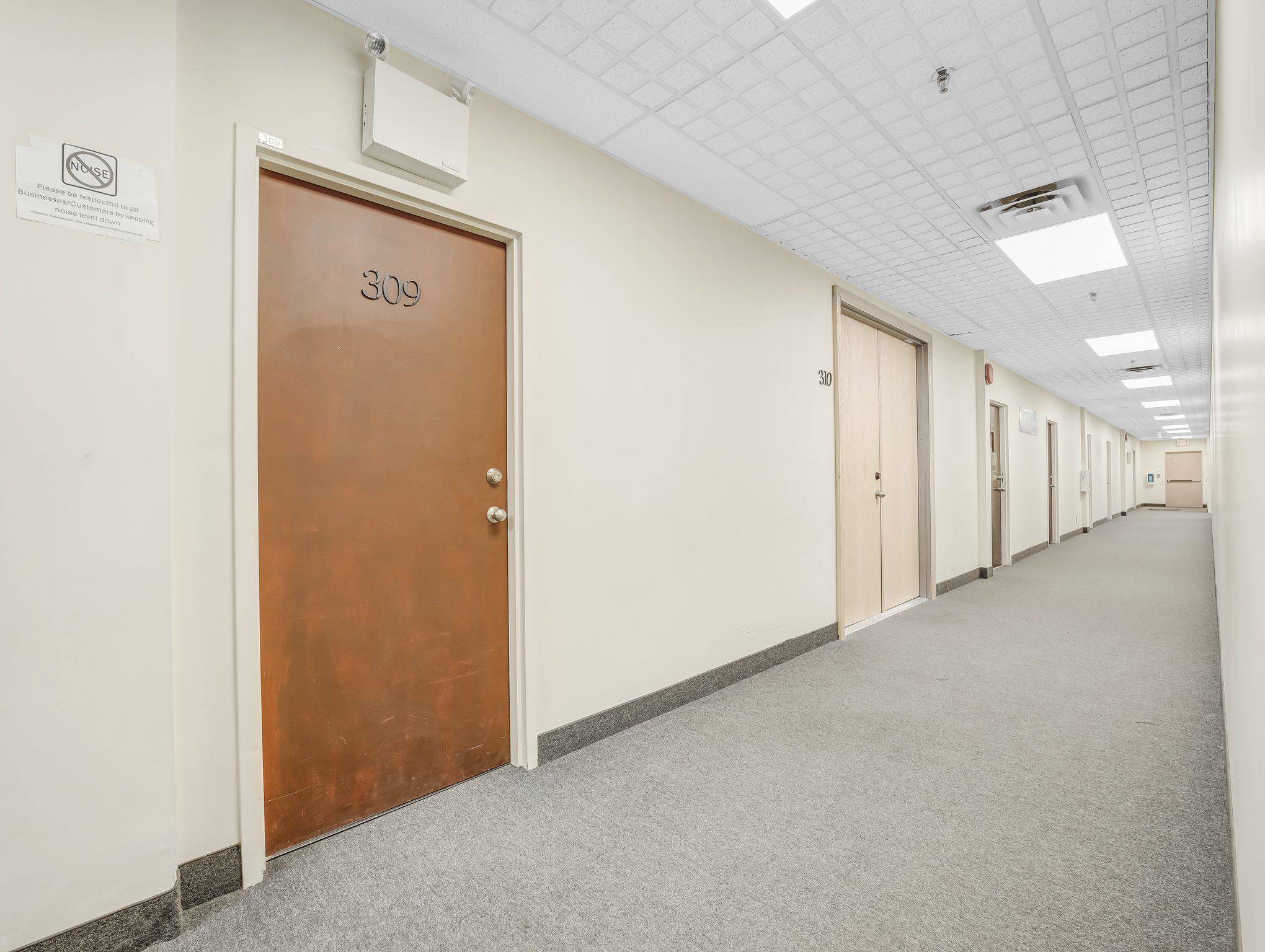 Mississauga, ON L4W 5G6,1550 South Gateway RD #309