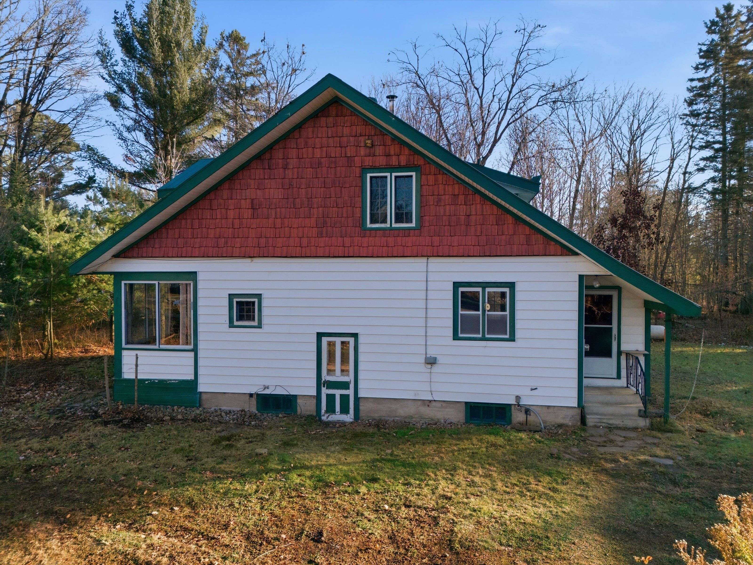 Seguin, ON P0C 1J0,11 Victoria ST W