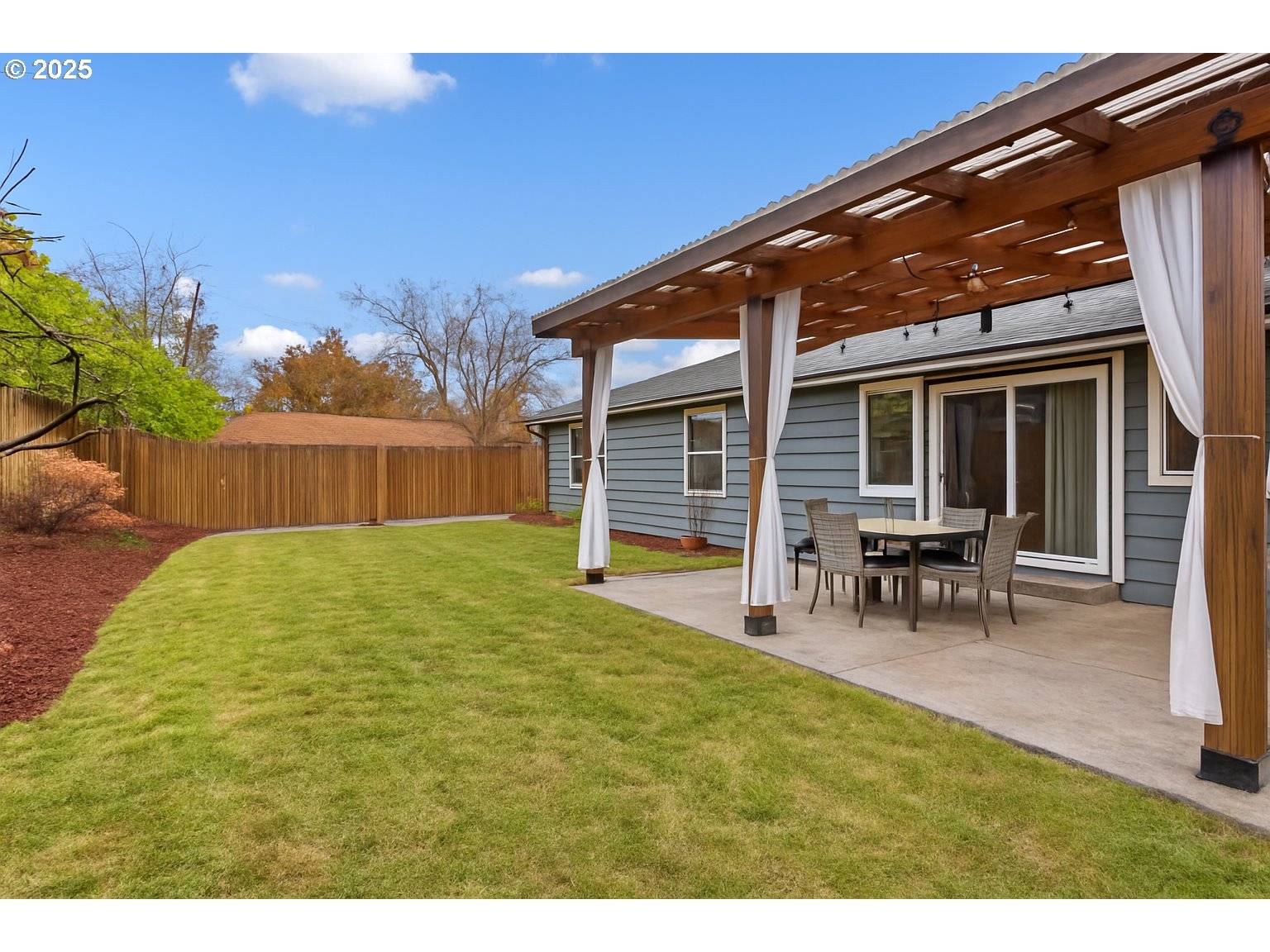 Eugene, OR 97405,4020 PEARL ST