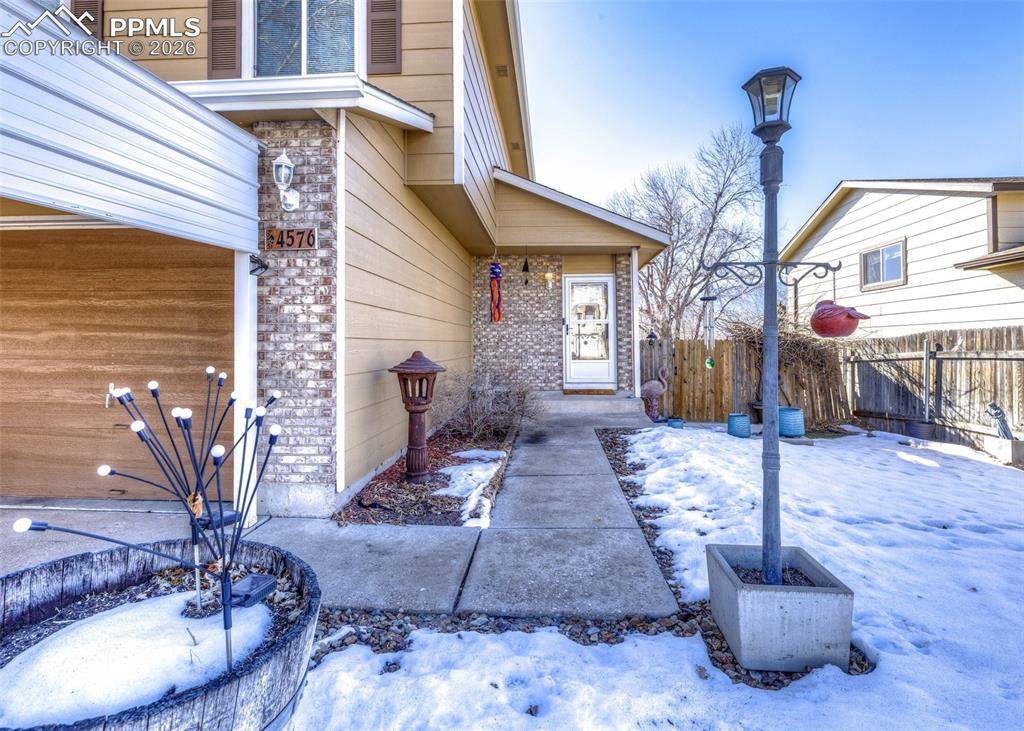 Colorado Springs, CO 80911,4576 Hennings DR