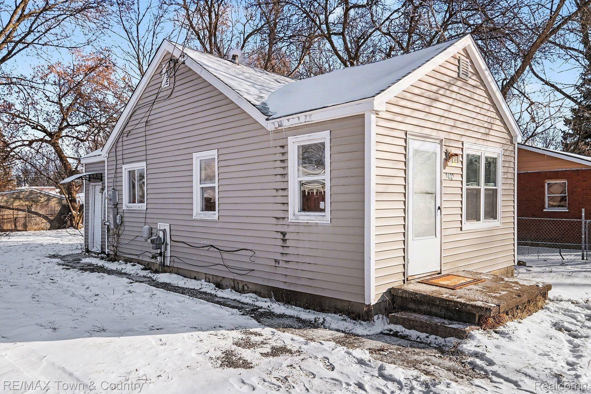 Flint, MI 48504,3432 Concord ST