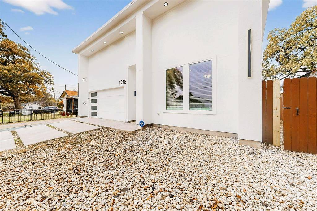 Dallas, TX 75203,1218 Grant Street