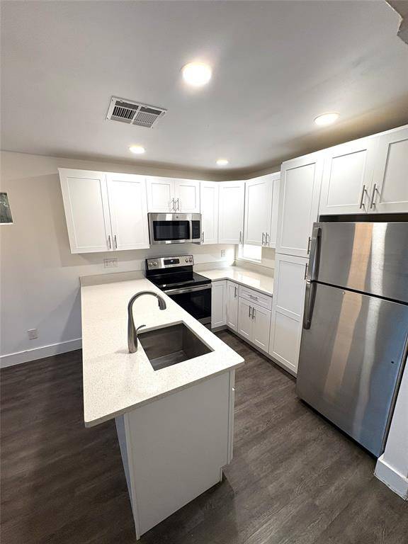 Dallas, TX 75219,2727 Welborn Street #112