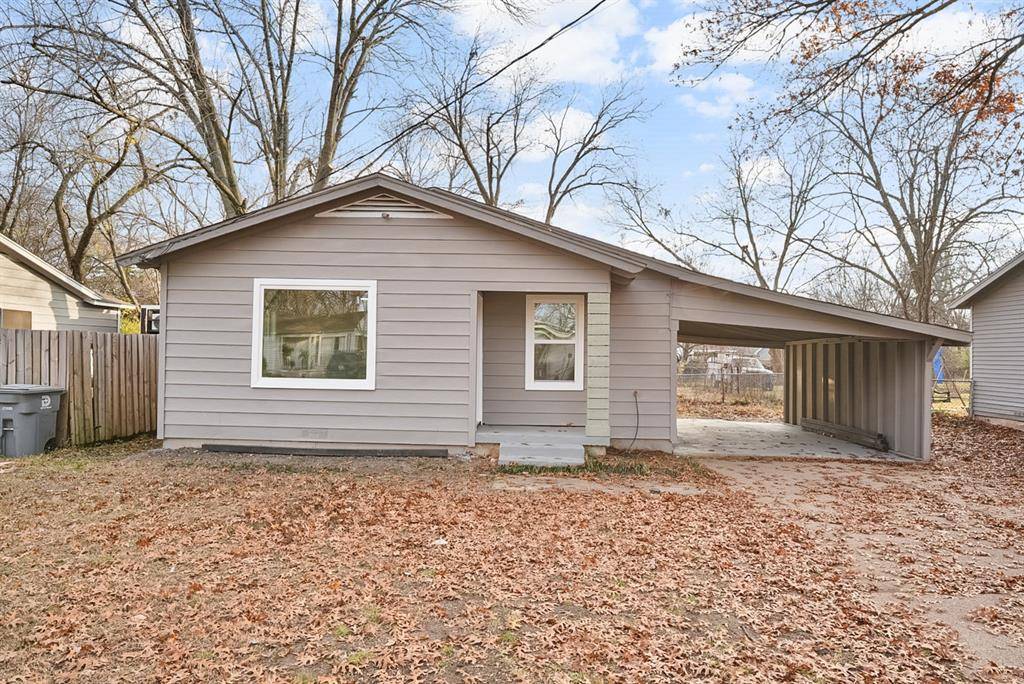 Dallas, TX 75217,8904 Briley Road