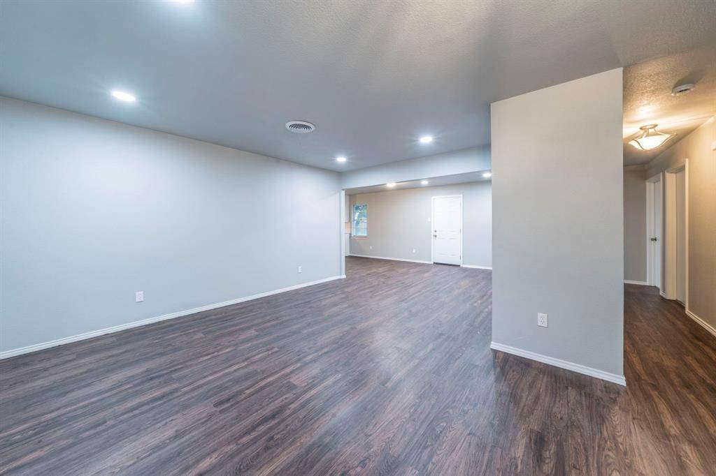 Grand Prairie, TX 75051,1725 Camara Court