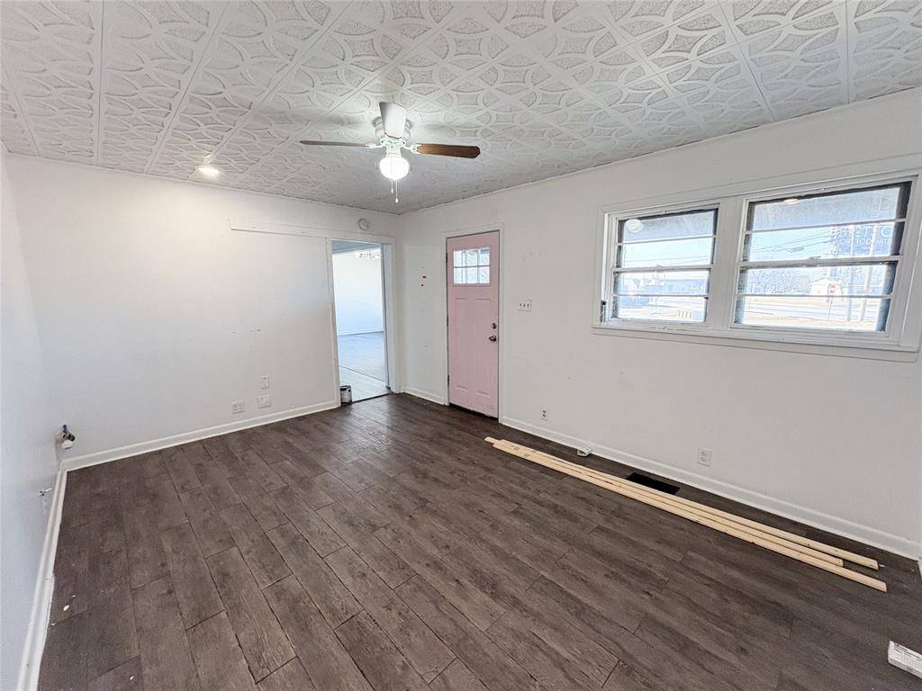 Gunter, TX 75058,100 E Pecan Street