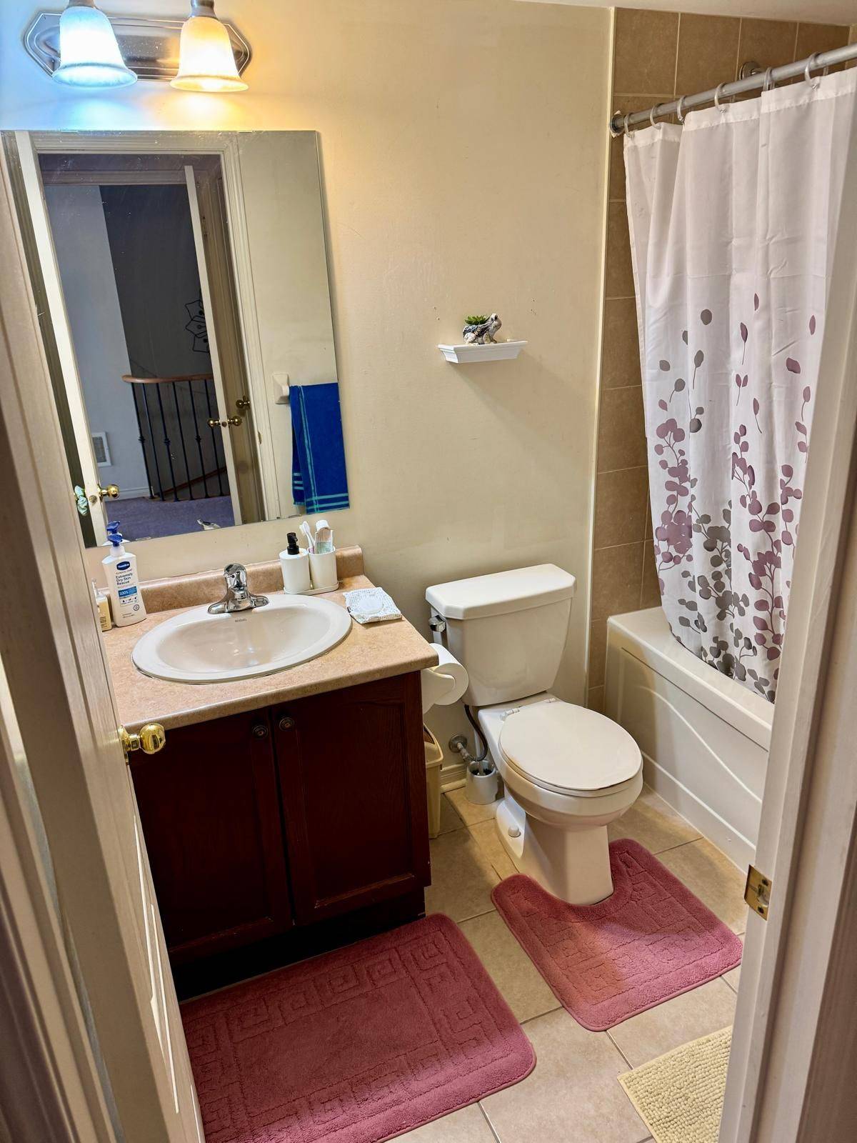 Mississauga, ON L5M 0P7,3250 Bentley DR #10