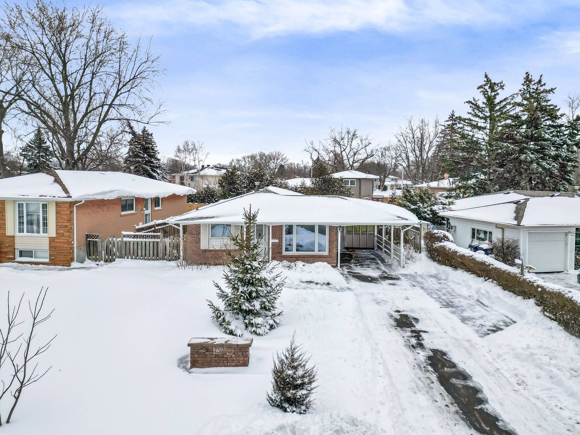 Brampton, ON L6W 2K1,159 Bartley Bull Pkwy