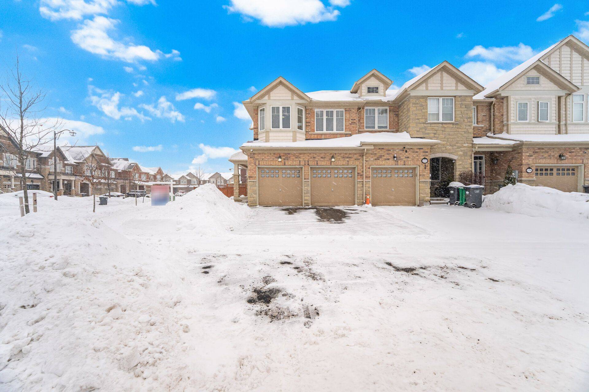 Caledon, ON L7C 4A7,112 Mcpherson RD