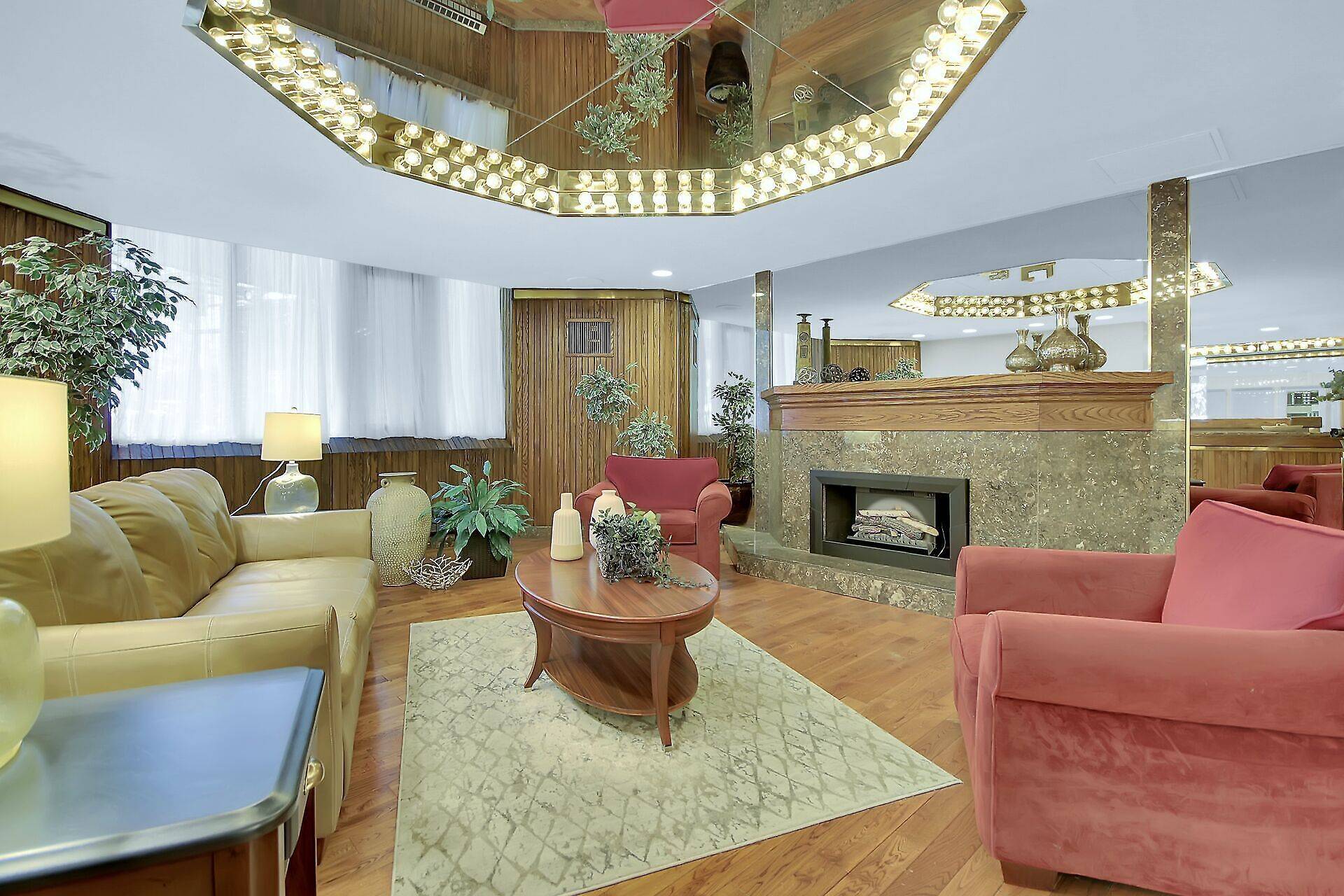 2871 Richmond RD #1708, Britannia Heights - Queensway Terrace N And Area, ON K2B 8M5